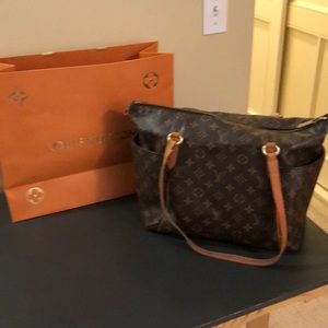 Louis Vuitton 2014 monogram